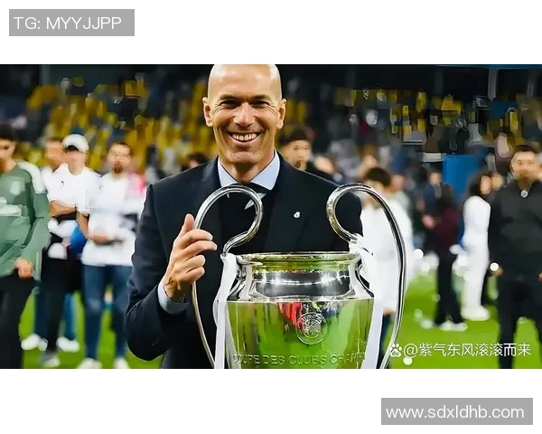 小个子足球明星的逆袭之路如何打破身高限制成就辉煌职业生涯