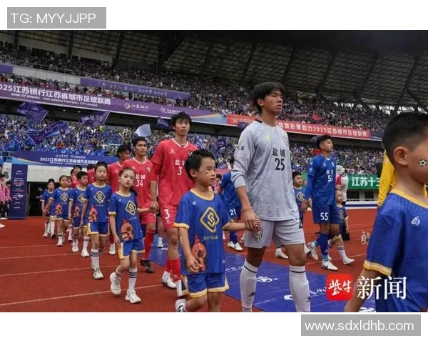 小个子也能闪耀绿茵场足球明星们的身高与成就之路